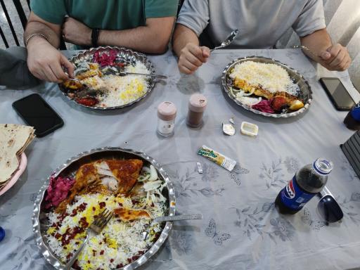 عکس رستوران لاله