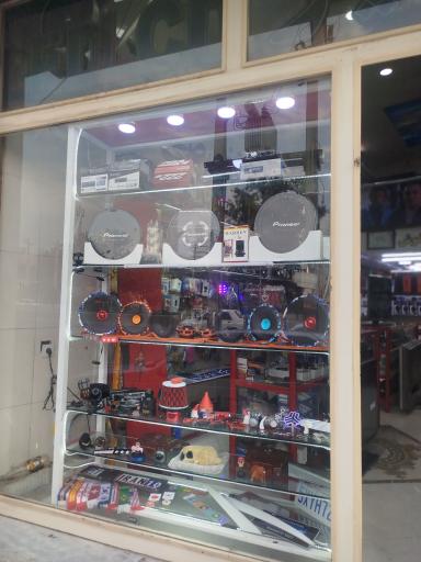 عکس لوکس اسپرت توشیبا