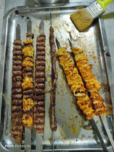 عکس رستوران لاله