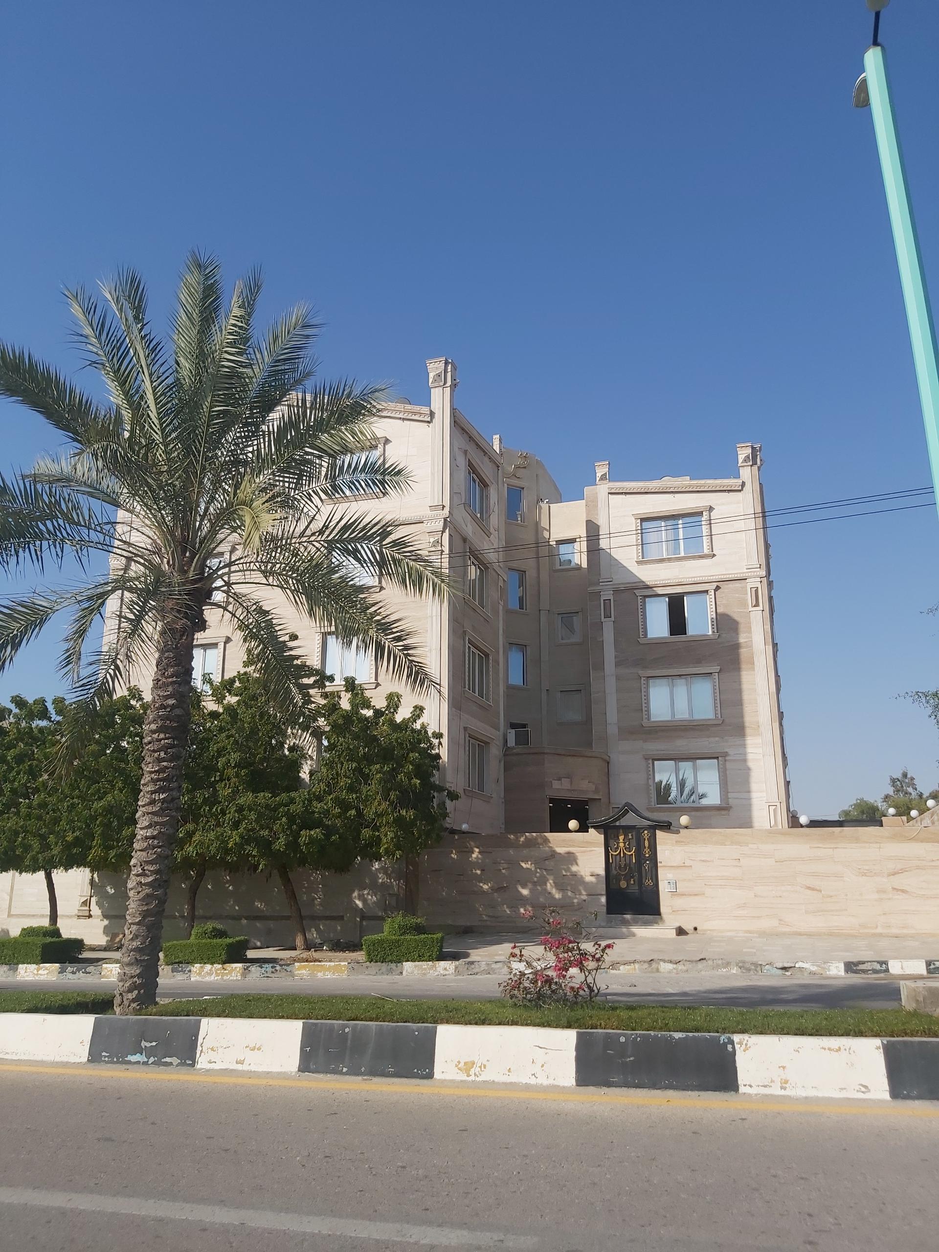 عکس آپارتمان نفیس قشم