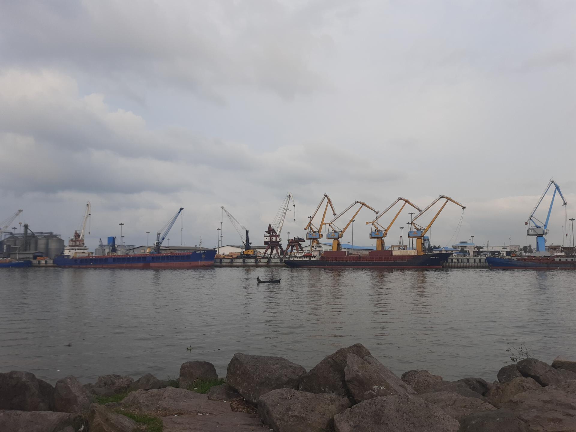 عکس اداره گمرک انزلی