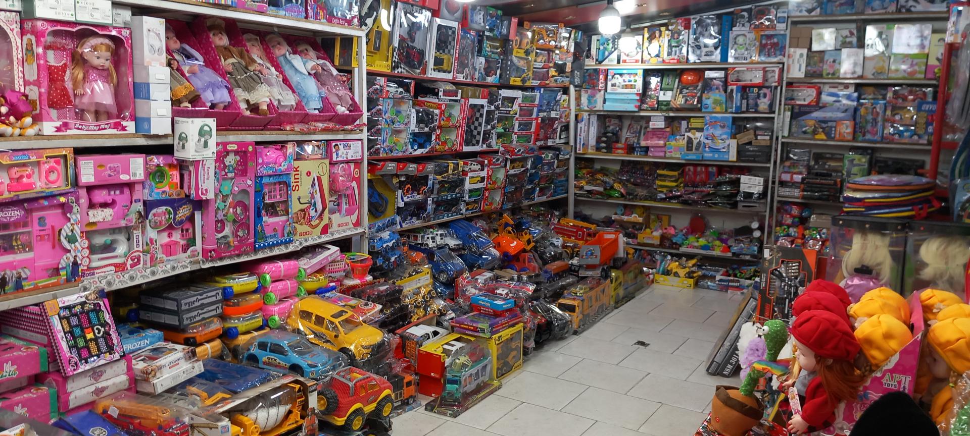 عکس اسباب بازی حسن بگلو