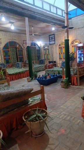 عکس سفره سرای باغسون