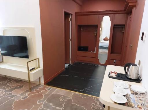 عکس هتل و رستوران سیب و نار