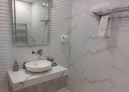 عکس هتل و رستوران سیب و نار