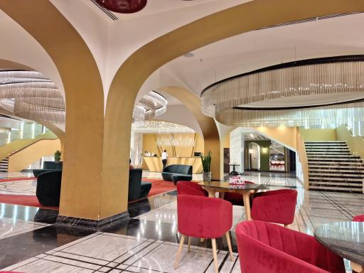 عکس هتل و رستوران سیب و نار