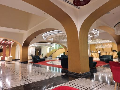 عکس هتل و رستوران سیب و نار