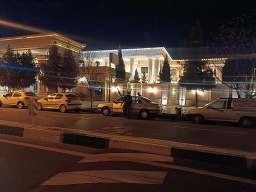 عکس هتل و رستوران سیب و نار