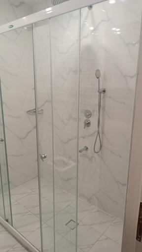 عکس هتل و رستوران سیب و نار