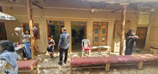 عکس موزه گلاب قمصر