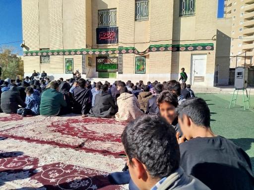 دبیرستان رزمندگان اسلام 