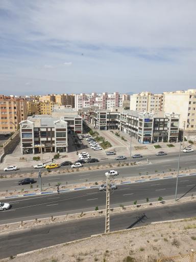 عکس مشاور املاک رفاقت