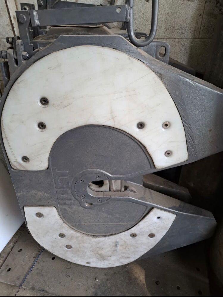 عکس تراشکاری قطعات زیربندی ماشین سنگین رضا