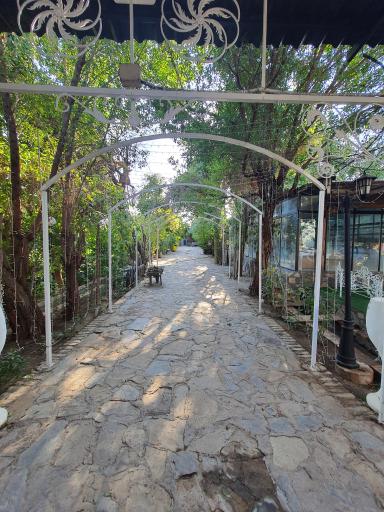 عکس مجتمع گردشگری باغ میرزا