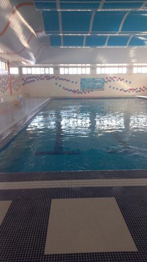 عکس استخر آیت الله رئیسی 