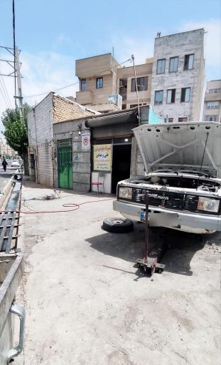 عکس تعمیرگاه جلوبندی سازی صادق