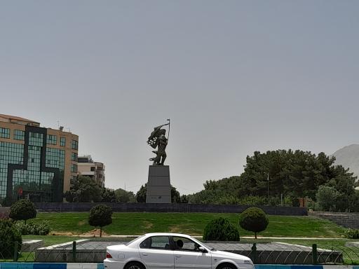 تندیس کاوه آهنگر