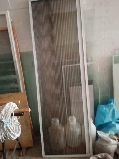 عکس درب و پنجره آلومینیوم و پی‌وی‌سی صدف