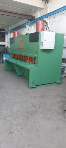 عکس ماشین سازی آذرماشین 