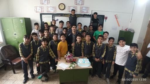 عکس دبستان محسن کیانی