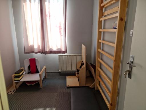 عکس کاردرمانی و گفتاردرمانی مادر