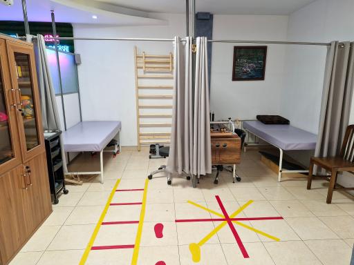 عکس کاردرمانی و گفتاردرمانی مادر