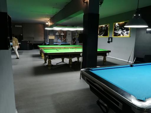 عکس بیلیارد گاندو