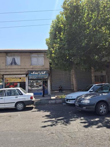 عکس شیرینی و بستنی سنتی توتک