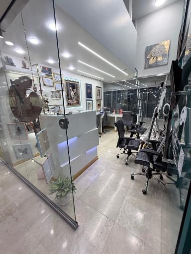 عکس گالری هنری پالت