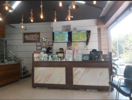 عکس غذای بیرون بر رکنی پور