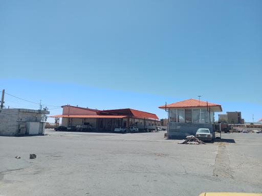 عکس میدان مرکزی میوه و تره‌بار سمنان