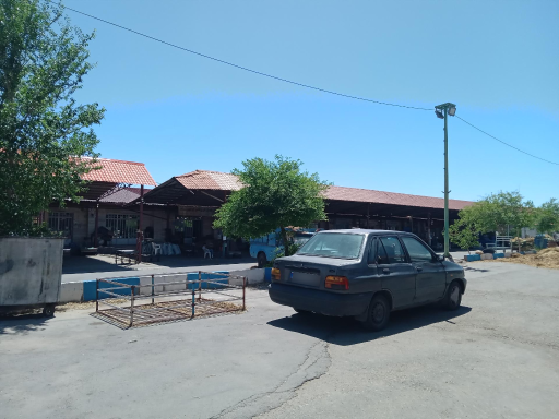 عکس میدان مرکزی میوه و تره‌بار سمنان