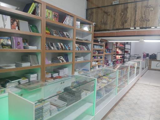 عکس کافی‌نت ملی