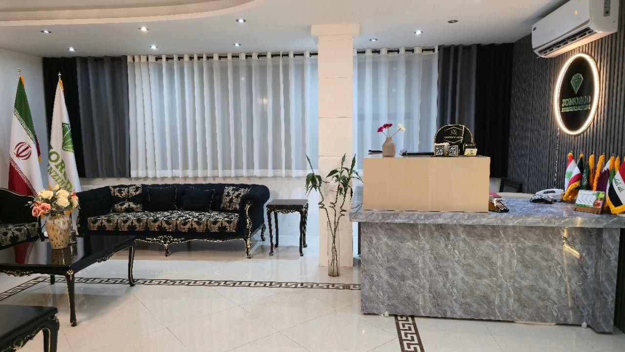 عکس کلینیک زیبایی پزشکان زیبایی زمرد