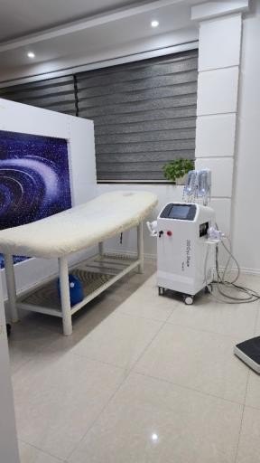 عکس کلینیک زیبایی پزشکان زیبایی زمرد