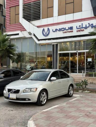 عکس نمایشگاه اتومبیل یونیک موتورز 