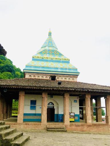 عکس بقعه شیخ زاهد گیلانی