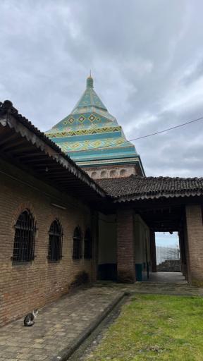 عکس بقعه شیخ زاهد گیلانی