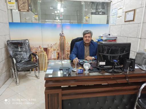 عکس مشاورین املاک معلم
