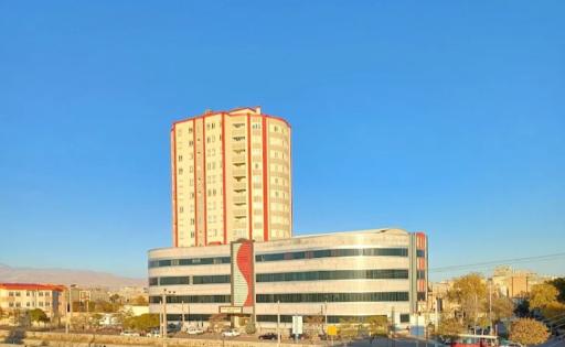 عکس برج میلاد سراب