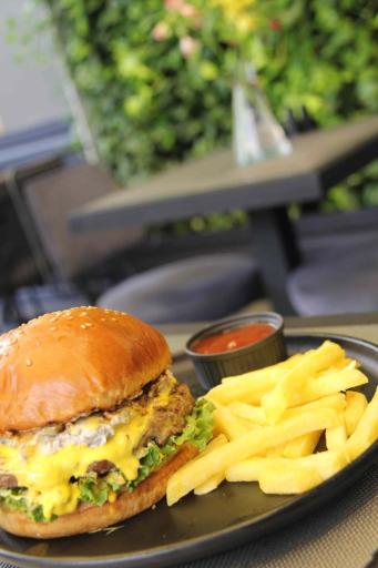 عکس کافه فست فود نخل