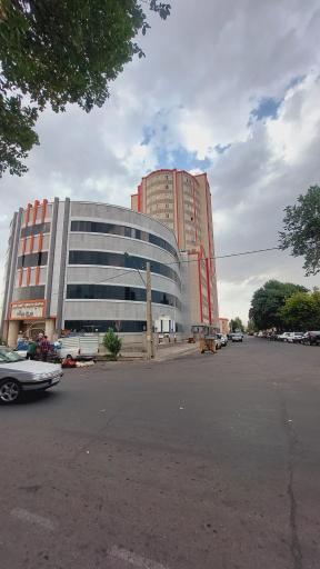 عکس برج میلاد سراب