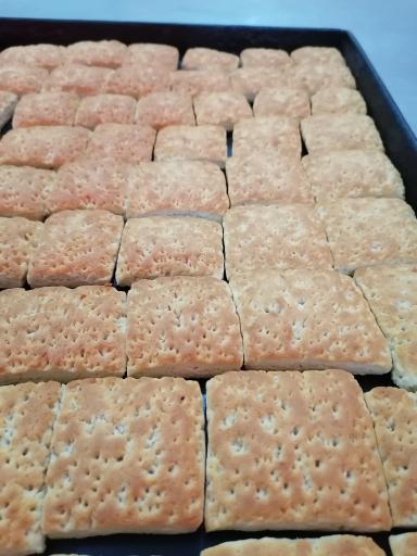 عکس کلوچه تنوری کیهان