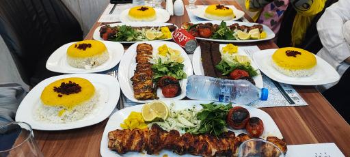 عکس رستوران تیارا