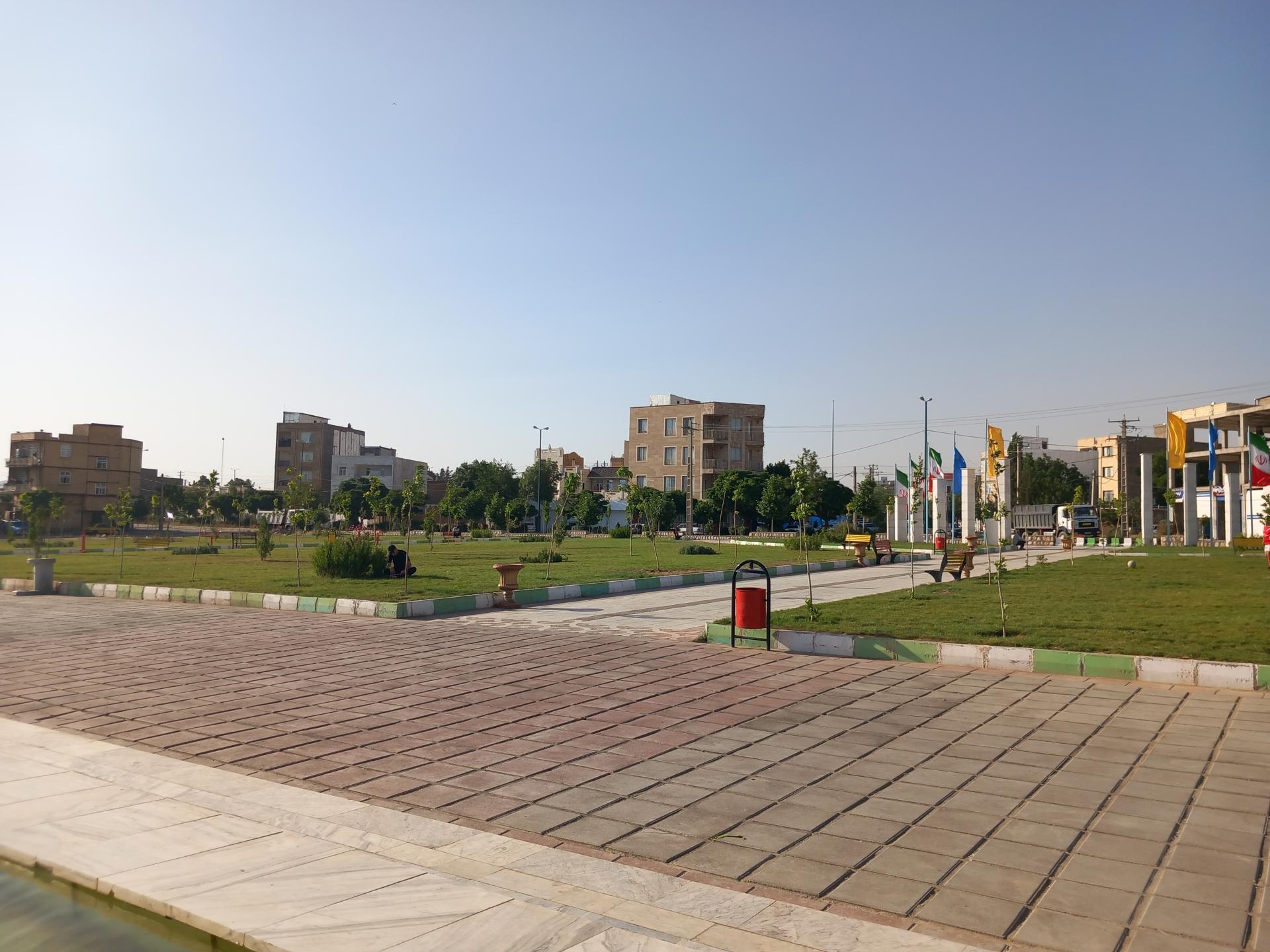 عکس بوستان خانواده (خلبان شهید عباس بابایی)