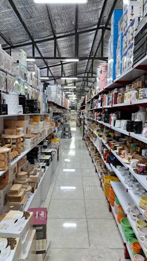 عکس باران پلاست