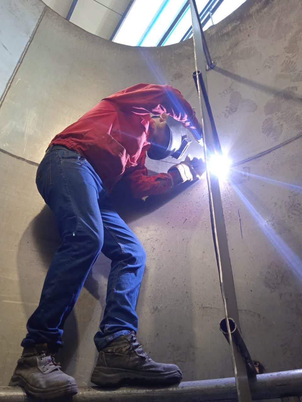 عکس آهنگری و جوشکاری 