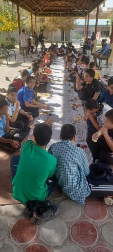 عکس دبیرستان پسرانه‌ی دوره‌ی اول رشد