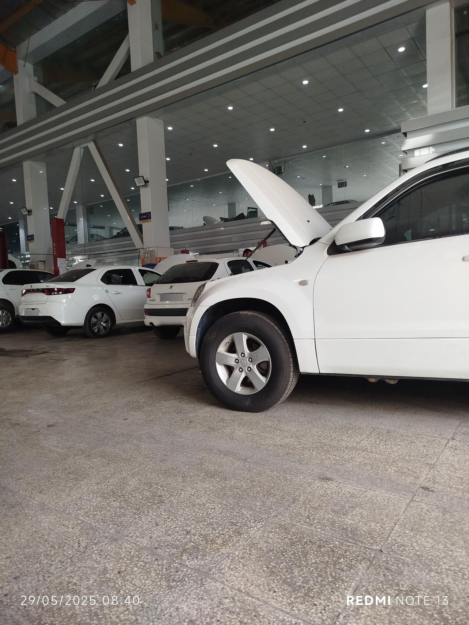 عکس نمایندگی تعمیرات ایران خودرو 