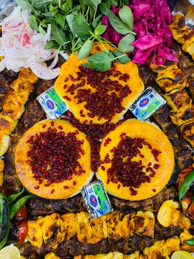 عکس باغ سرای ملک